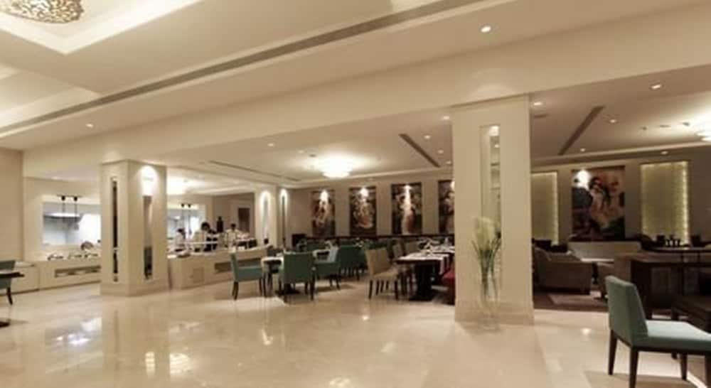 Lemon Tree Premier 2, Gurugram Hotel Gurgaon Exterior photo